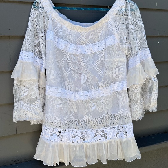 Temptation Positano Lace Top - NWT - Small - Picture 1 of 4